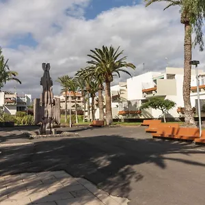 https://nuevo-apartamento-en-las-galletas.tenerifehoteles.net